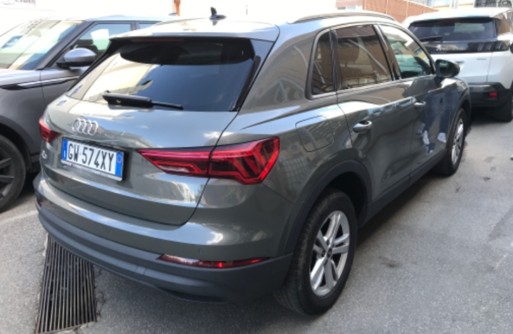 Audi Q3 35 2.0 tdi Business s-tronic Sequential Diesel.       Anno 11/2022 km100705