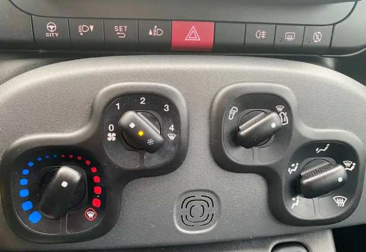 Fiat Panda 0.9 t.air t. Wild 4x4 s&s 85cv Manual Petrol
(85PS), Petrol, , 47904 km,