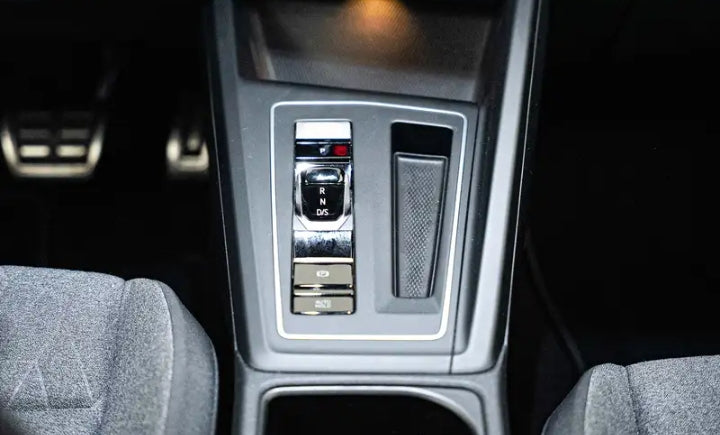 Volkswagen Golf 1.0 etsi evo Life 110cv dsg Sequential Hybrid
(110PS), Hybrid, , 98933 km, 02/03/2023 
Prezzo 13900