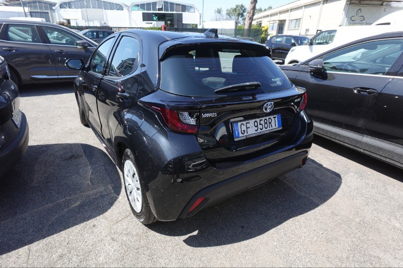 TOYOTA YARIS 1.5 HYBRID BUSINESS e-CVT