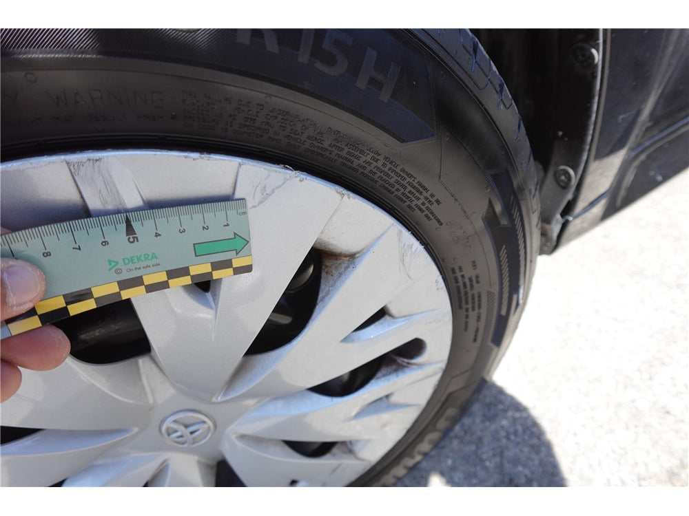 TOYOTA YARIS 1.5 HYBRID BUSINESS e-CVT