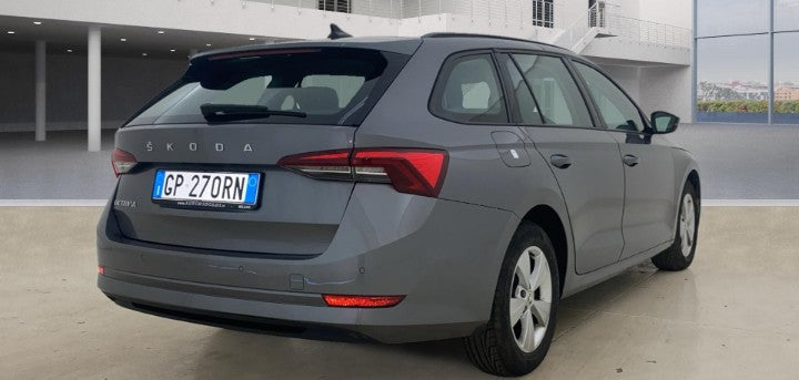 Skoda Octavia Wagon 2.0 tdi evo Executive 115cv dsg Sequential Diesel
(115cv) 77381 km,