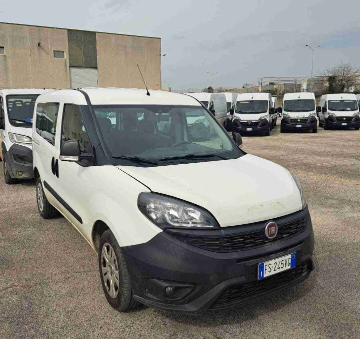 Fiat Doblò Cargo combi N1 1.3 mjt 16v 95cv E6 Manual Diesel          anno 11/2018. € 3900