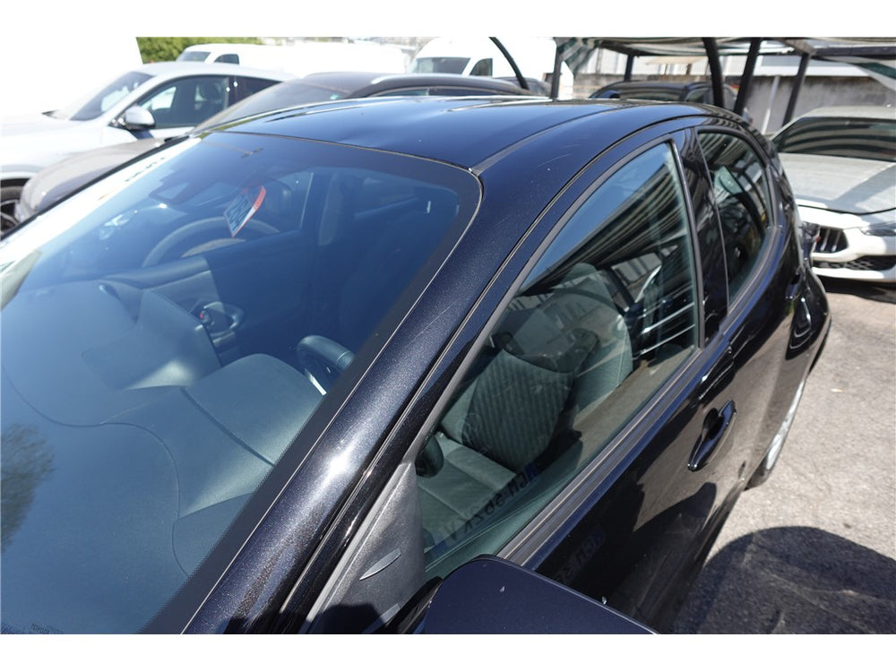 TOYOTA YARIS 1.5 HYBRID BUSINESS e-CVT